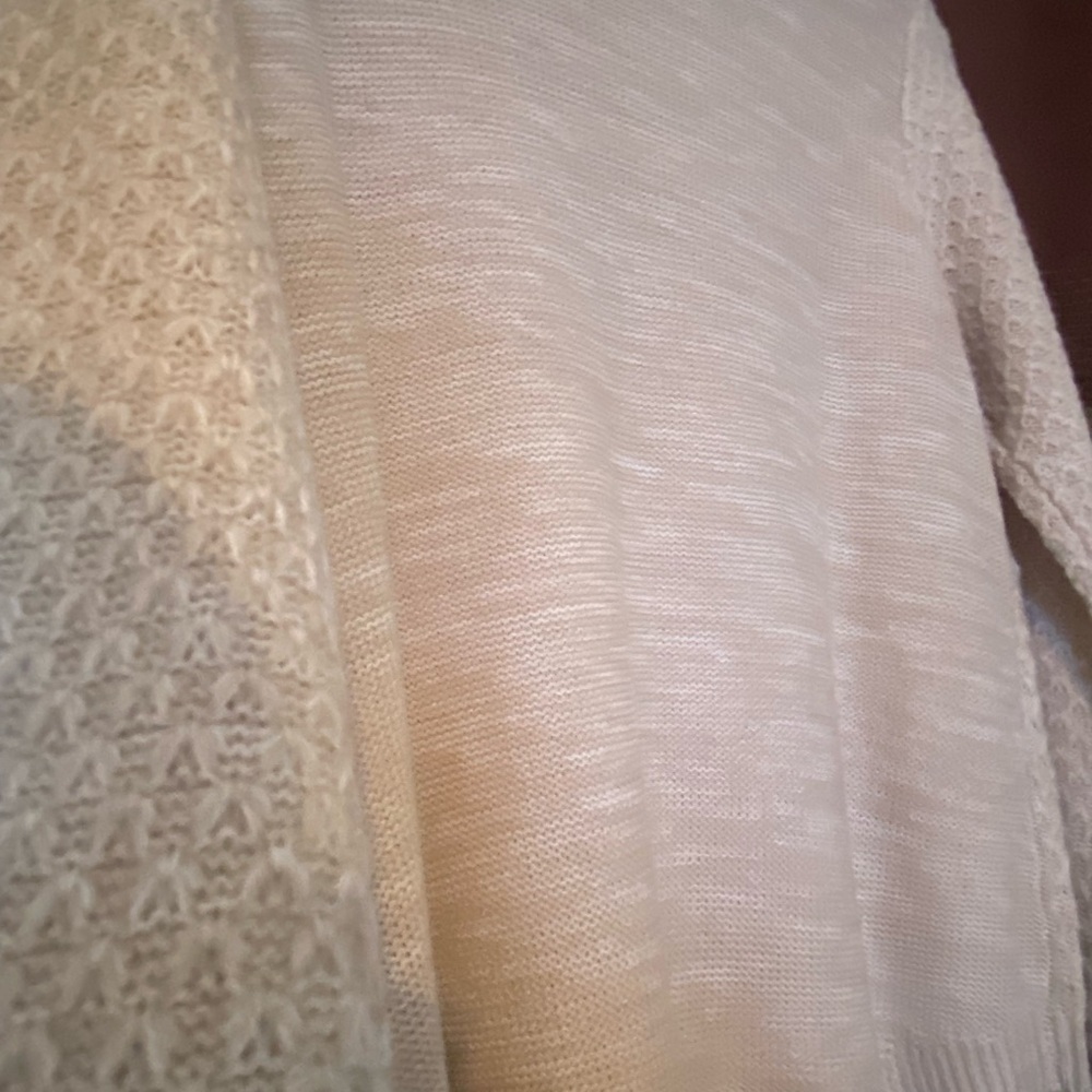 Croft & Barrow Women's Textured Beige Sweater - Picture 6 of 8